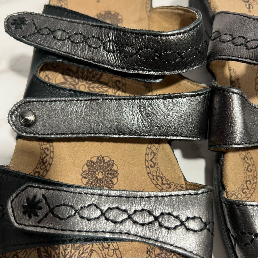 Taos Tour Women's Metallic Pewter Leather Hook and Loop Slip-On Sandals -- 11 - Picture 5 of 10